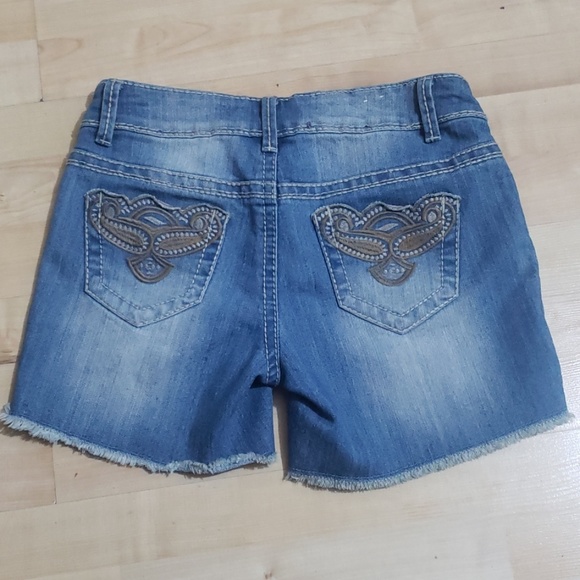 Mossimo Jean Shorts - Picture 2 of 6